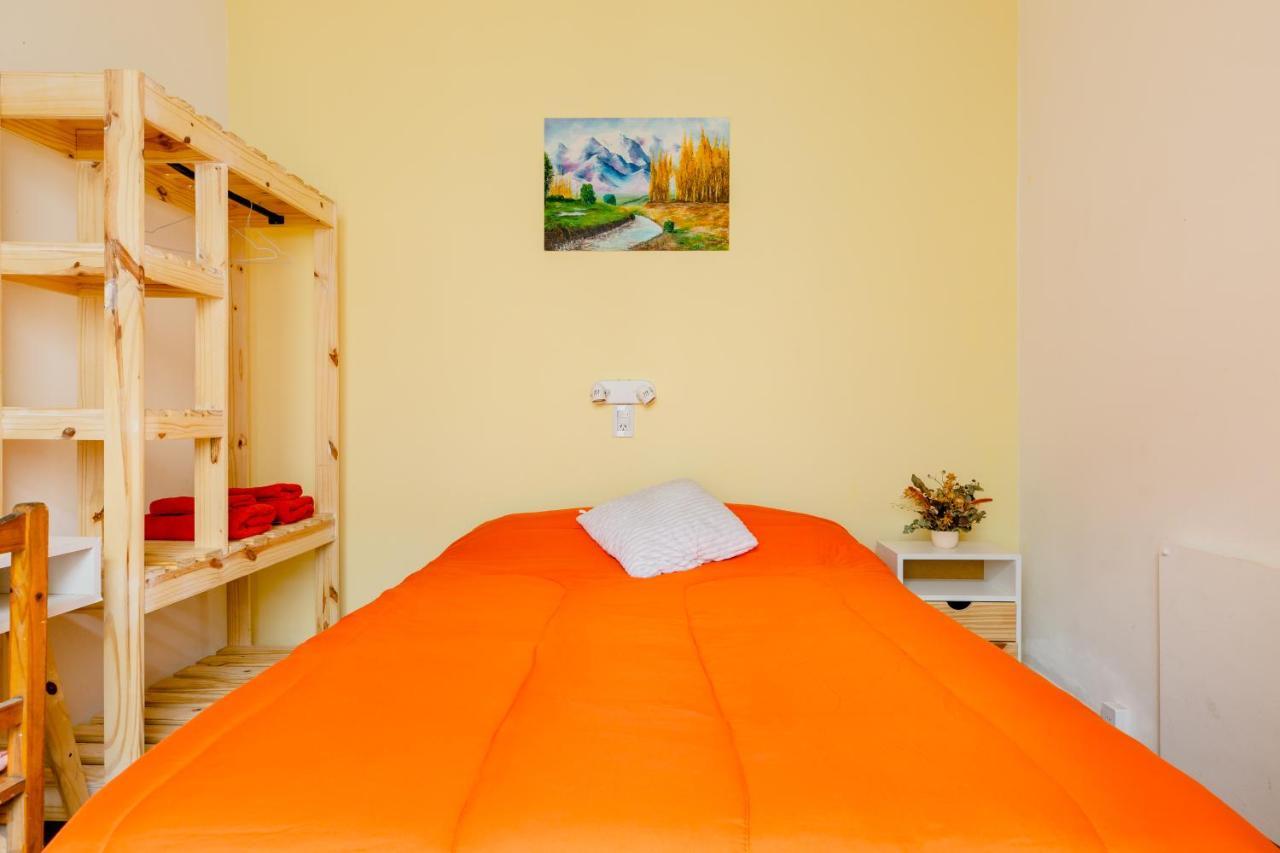 Beautiful In Old Inmigrants House Bed and breakfast